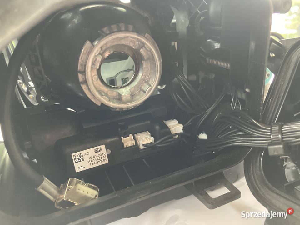 Reflektory xenonowe Vw Touareg 7P Skawina
