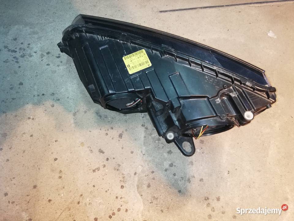 LAMPA PRAWA SKODA OCTAVIA III 2019R osobowe Zbaków Górny