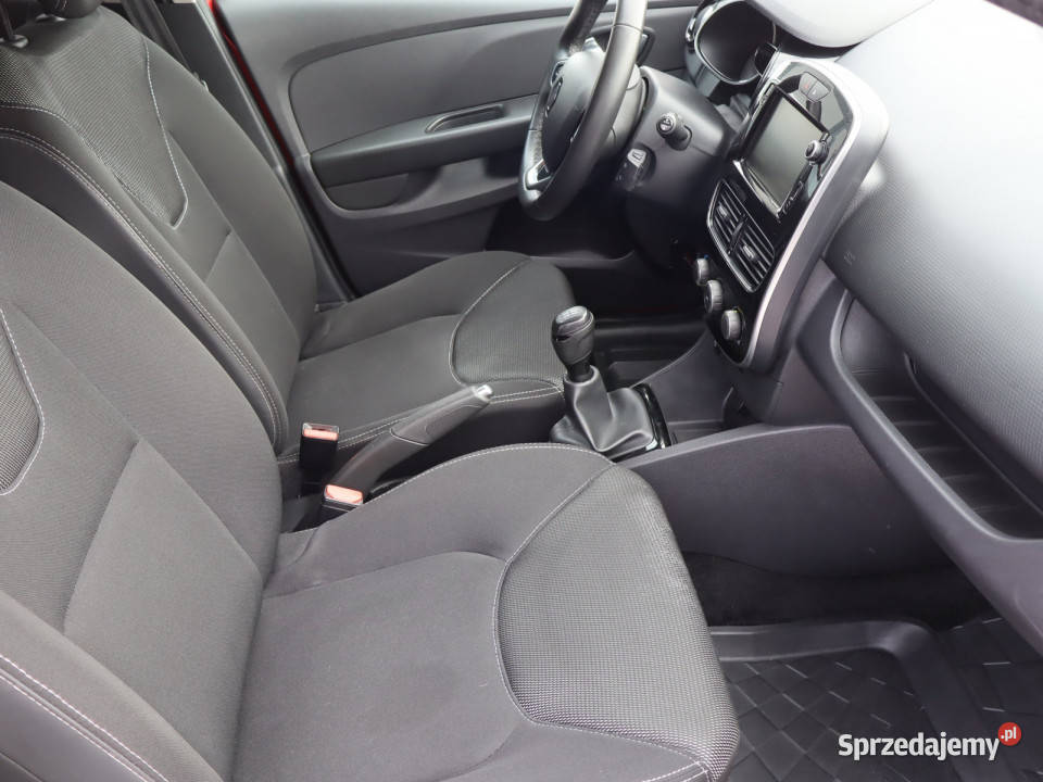 Renault Clio 09 TCe nieuszkodzony