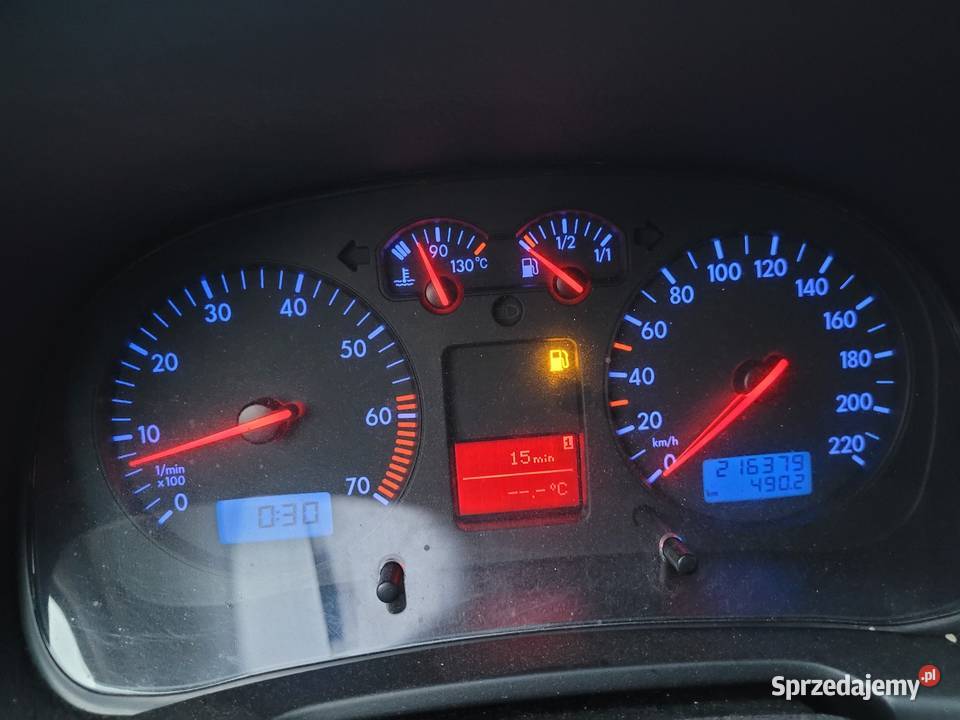 VW Golf IV 2002 14 4drzwi Klima serwisowany w ASO Syców