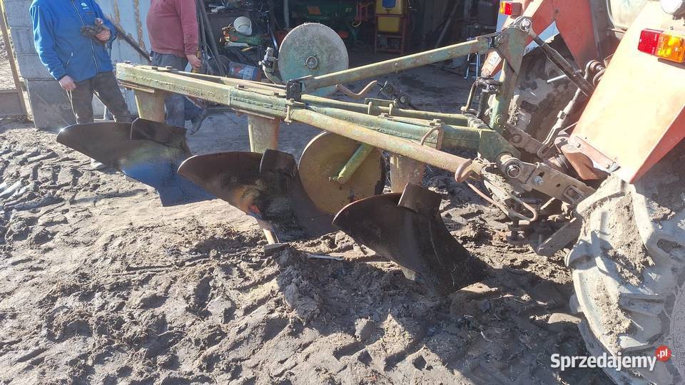 Pług 3 skibowy polski Pługi Słupca