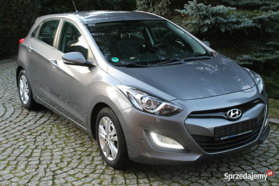 Hyundai i30 Benzyna 97 Niski Przebieg II 2012 tempomat Lubań