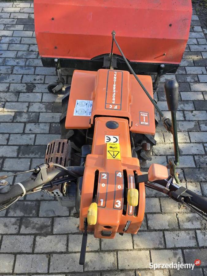 Zamiatarka szczotka spalinowa Wąbrzeźno