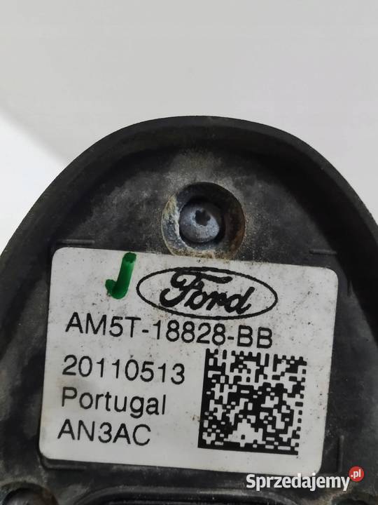ANTENA KAROSERYJNA AM5T18828BB Ford Focus Mk3 osobowe