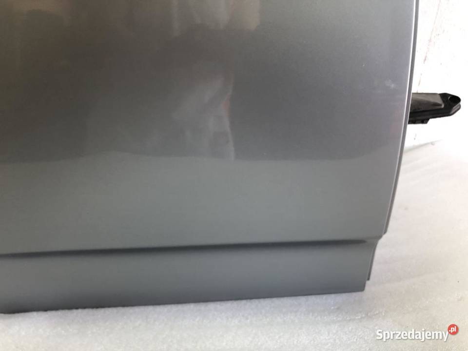 DRZWI PRAWY TYŁ BMW X3 E83 A087 SILBERGRAU osobowe