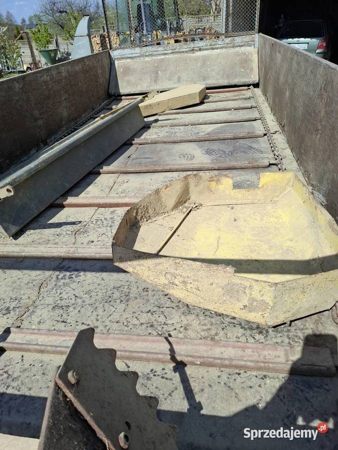 Rozrzutnik obornika nieuszkodzony Pozostałe Nowa Słupia