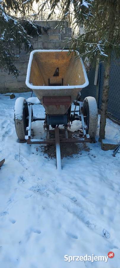 Rozrzutnik jednoosiowy nieuszkodzony Rozrzutniki obornika mazowieckie