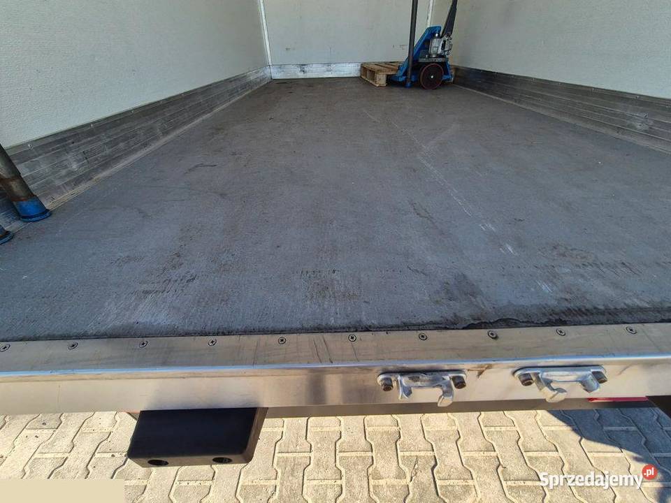 Volkswagen CRAFTER IGLOOCAR 20d 130 2018r łódzkie