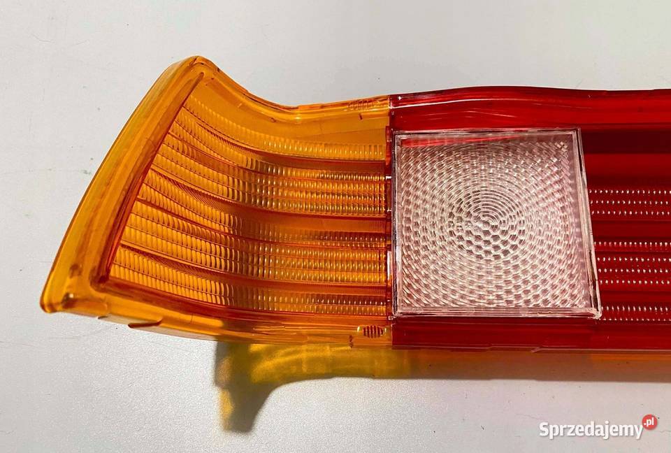 MercedesBenz W123 C123 Klosz lampy Lewy tył