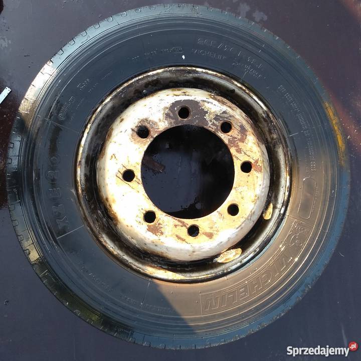 OPONA 26570 R195 MICHELIN BIEŻNIK 4MM XZE 2 70