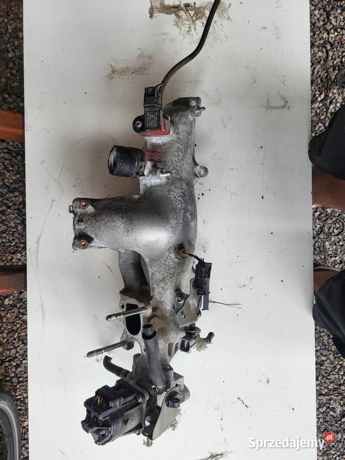 Kolektor ssący Mazda 22 SH01 oryginalny osobowe podkarpackie Mielec