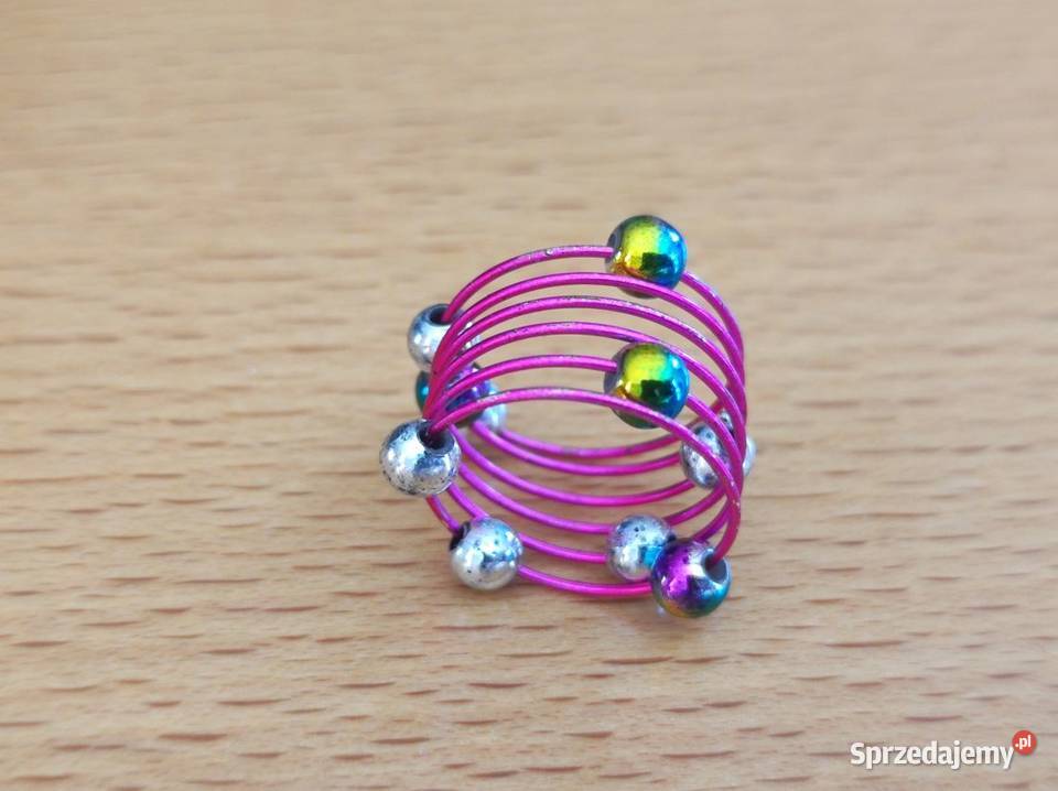 pierścionek z koralikami sprężynka ozdobna na świętokrzyskie Kielce