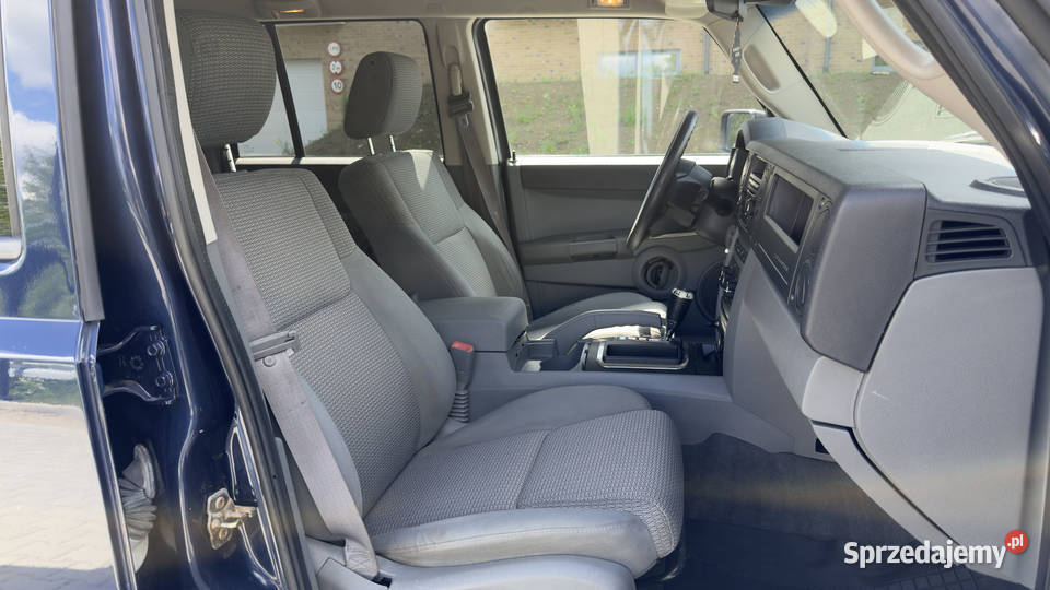 Jeep Commander 37 V6 nieuszkodzony Rymanów