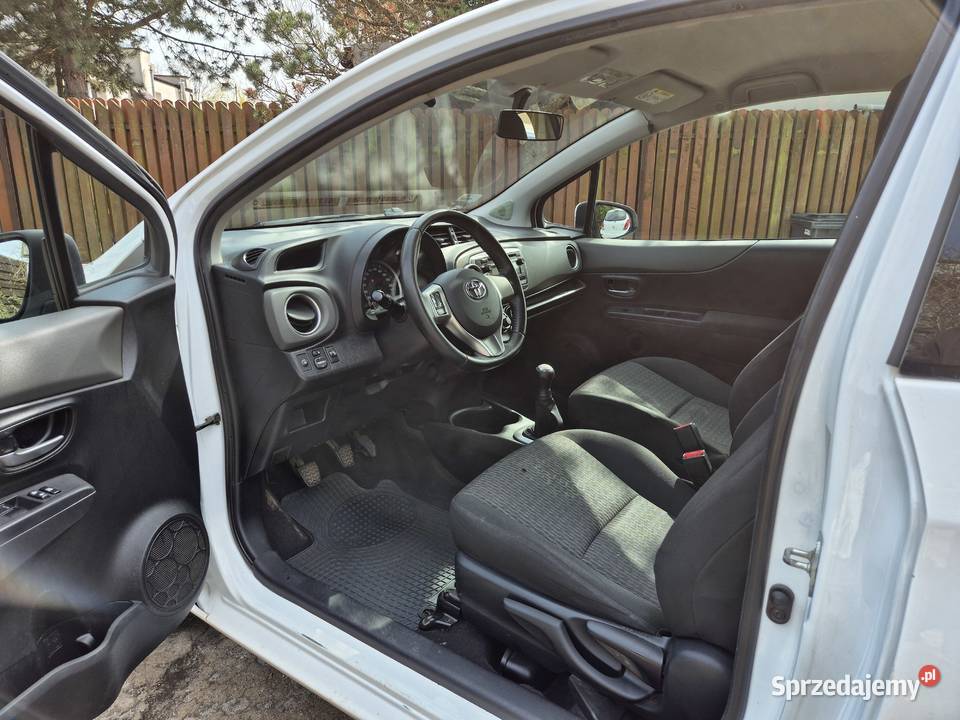 Toyota Yaris Van gniazdo AUX mazowieckie Warszawa