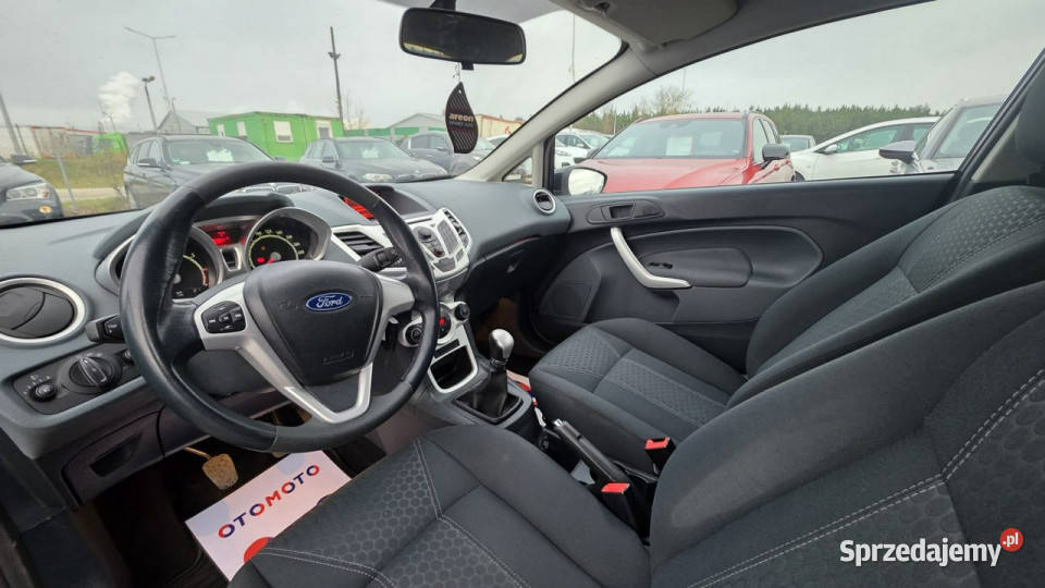 Ford Fiesta climatronic zarejestrowana zwykła Fiesta Lębork sprzedam