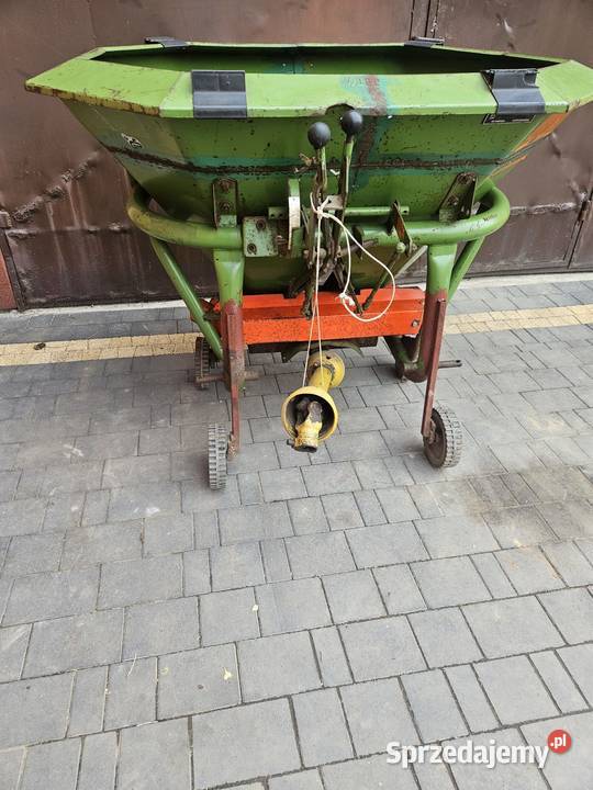 Rozsiewacz amazone rozsiewacz do nawozów Rozsiewacze nawozów małopolskie Proszowice sprzedam