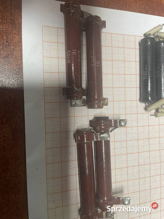 Rezystor opornik ceramiczny drutowy Mix 31 23