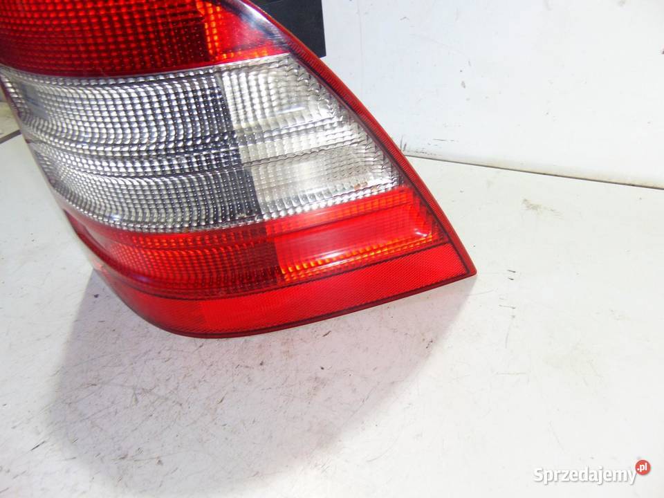 LAMPA PRAWA TYLNA TYŁ MERCEDES W163 A1638201664 Lampy tylne