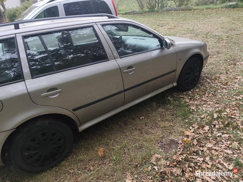 Skoda Octavia combi 2 19 disel 550km Maszewo