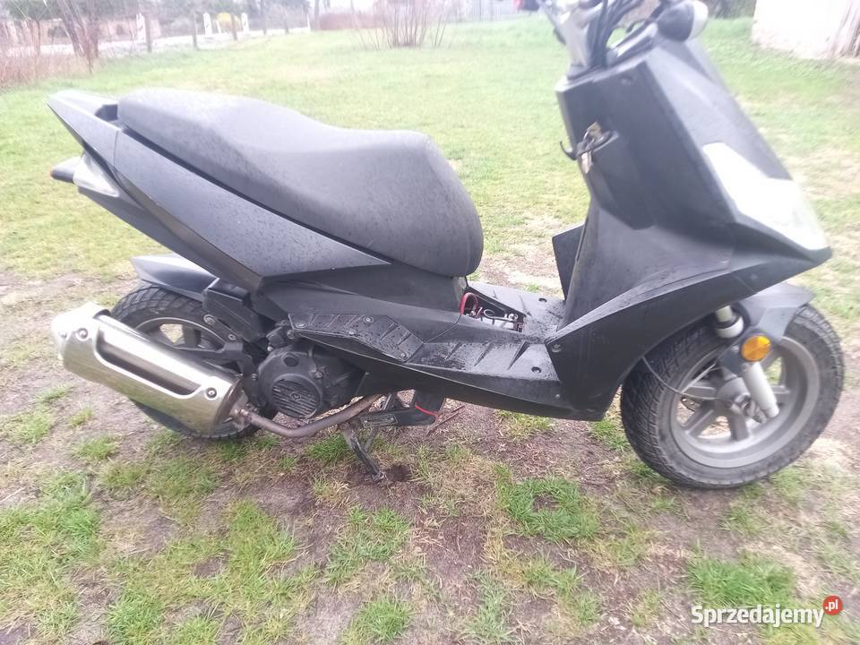 Sprzedam skuter GENERIC 4t sprzedam