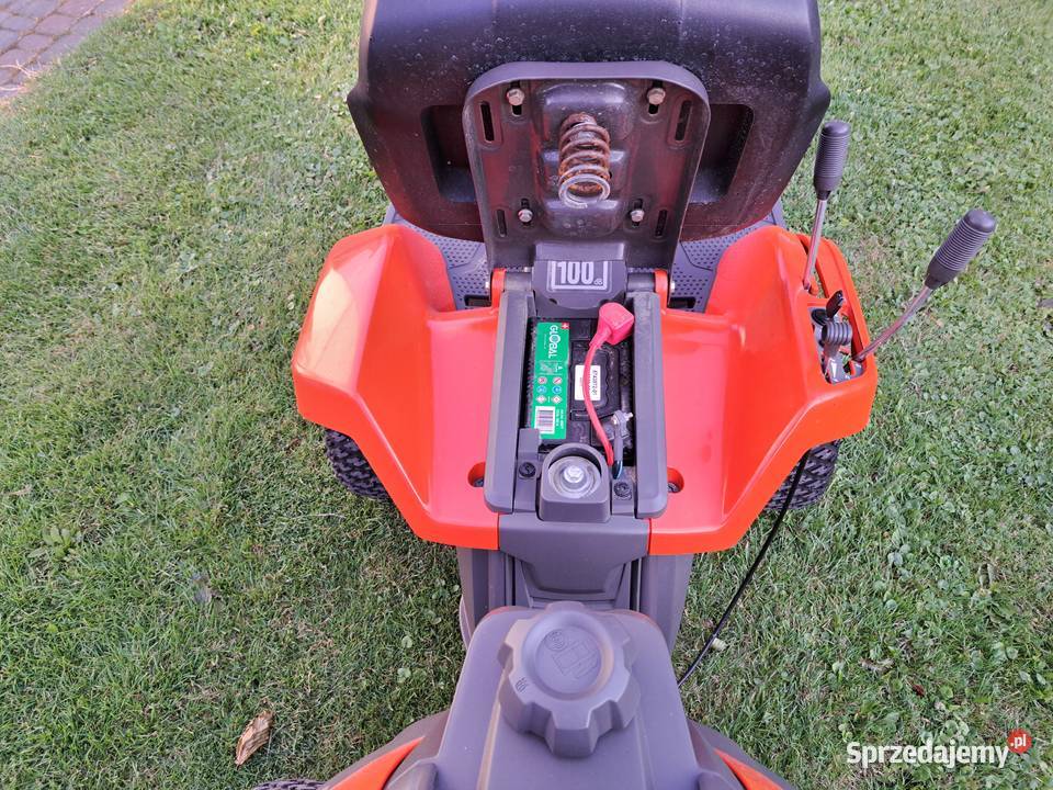 Kosiarka traktorek ogrodowy do trawy Husqvarna sprzedam