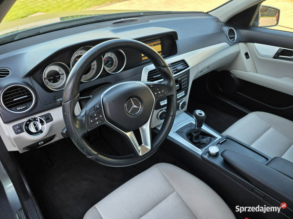 Mercedes C 200 AVANTGARDE niski przebieg el wielkopolskie Czarnków