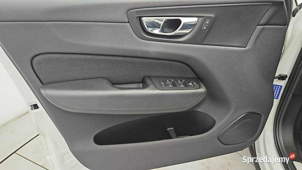 Volvo XC 60 B4 B Momentum Z Polskiego Salonu czujnik deszczu Motoryzacja mazowieckie Warszawa