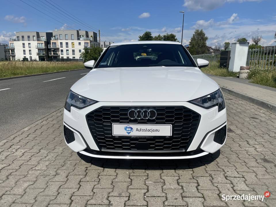 Audi A3 Hatchback 150 automat wynajem Warszawa