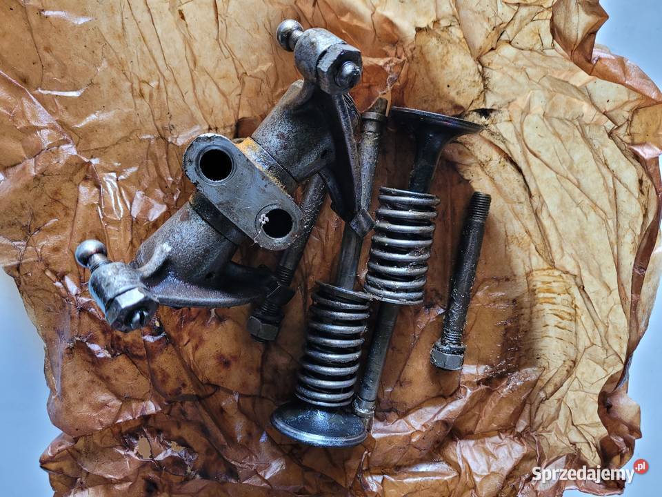 Klawiatura zaworowa komplet zaworów silnik s320 Pozostałe świętokrzyskie