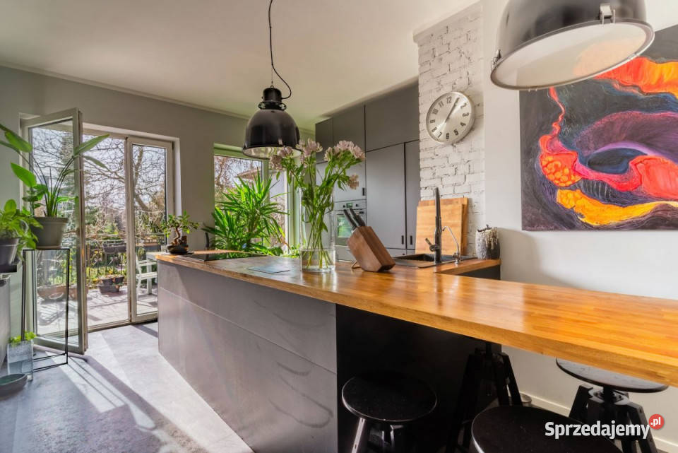 Dom wolnostojący Łomianki Gościńcowa 300m2 mazowieckie sprzedam