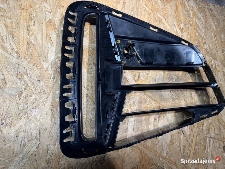Kratka zderzaka przód lewa LH BMW g22 g23 Sieraków