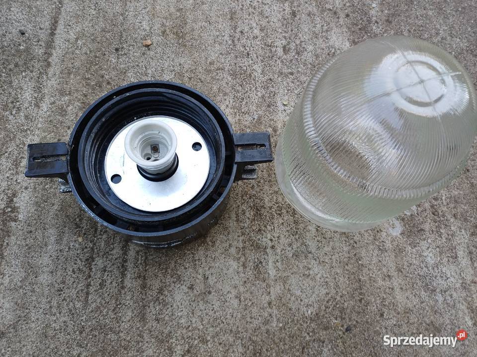 Retro lampa z 60 tych lat bakielitowy uchwyt Lubań