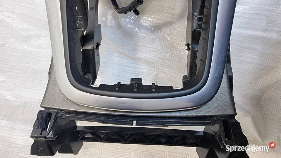 OPEL INSIGNIA A EUROPA PODŁOKIETNIK TUNELU
