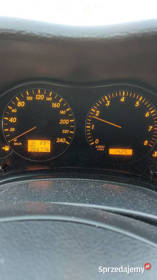 Toyota Avensis 2004 20 benzyna Kutno