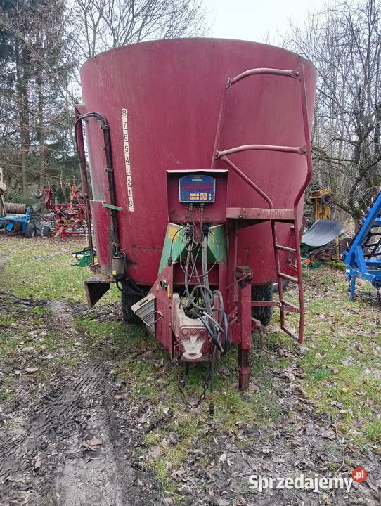 Paszowóz Strautmann 1250 Pozostałe warmińsko-mazurskie Wolnica
