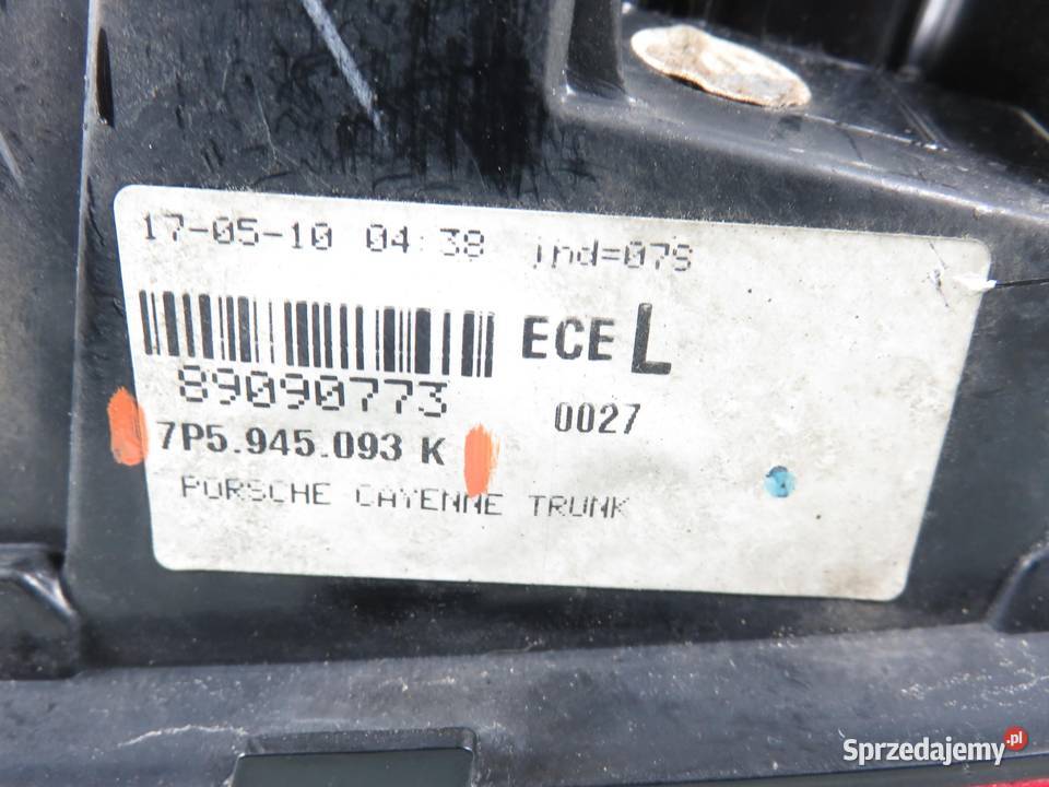 LAMPA LEWA TYLNA KLAPA PORSCHE CAYENNE II 92A sprzedam