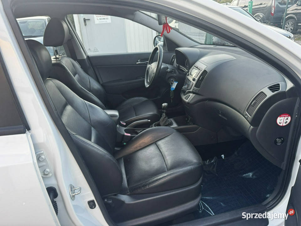 Hyundai i30 RatyZamiana Gwarancja bogato klimatyzacja Gdów sprzedam