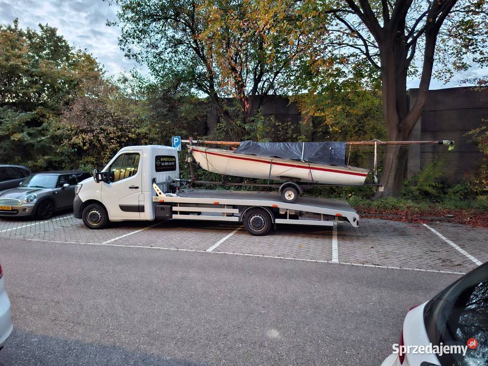 Sprzedam łódź zaglowa z silnikiem Chrzanów
