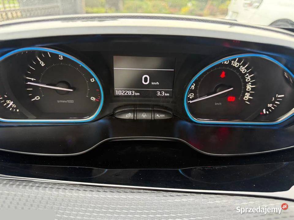 Peugeot 2008 16 BlueHDi Allure 100 2016r Hatchback