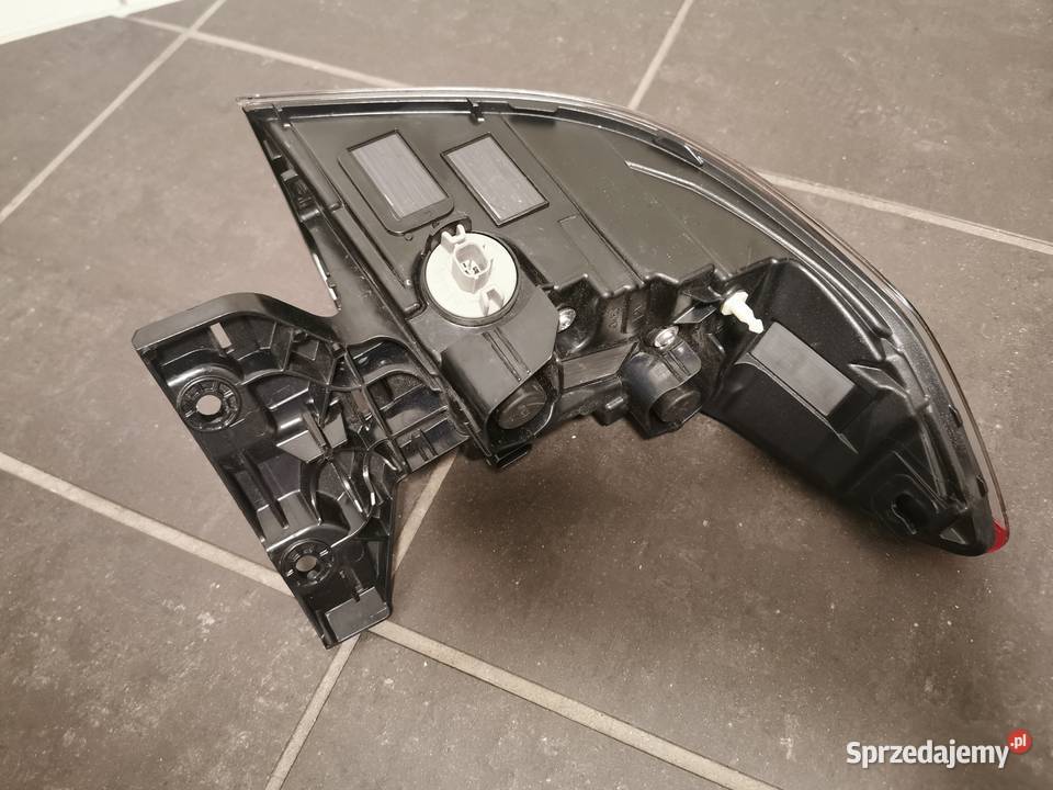 Honda HRV 3 2024 tylne prawe zewnętrzne światło Lampy tylne Pielgrzymka
