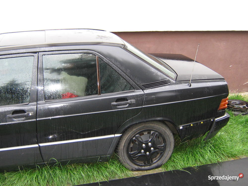 Mercedes 190 23 benzgaz w całościna części pomorskie Nowy Staw