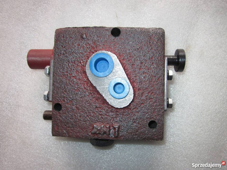 FarmMot 250D rozdzielacz hydrauliczny FarMot Części zamienne Gdańsk sprzedam