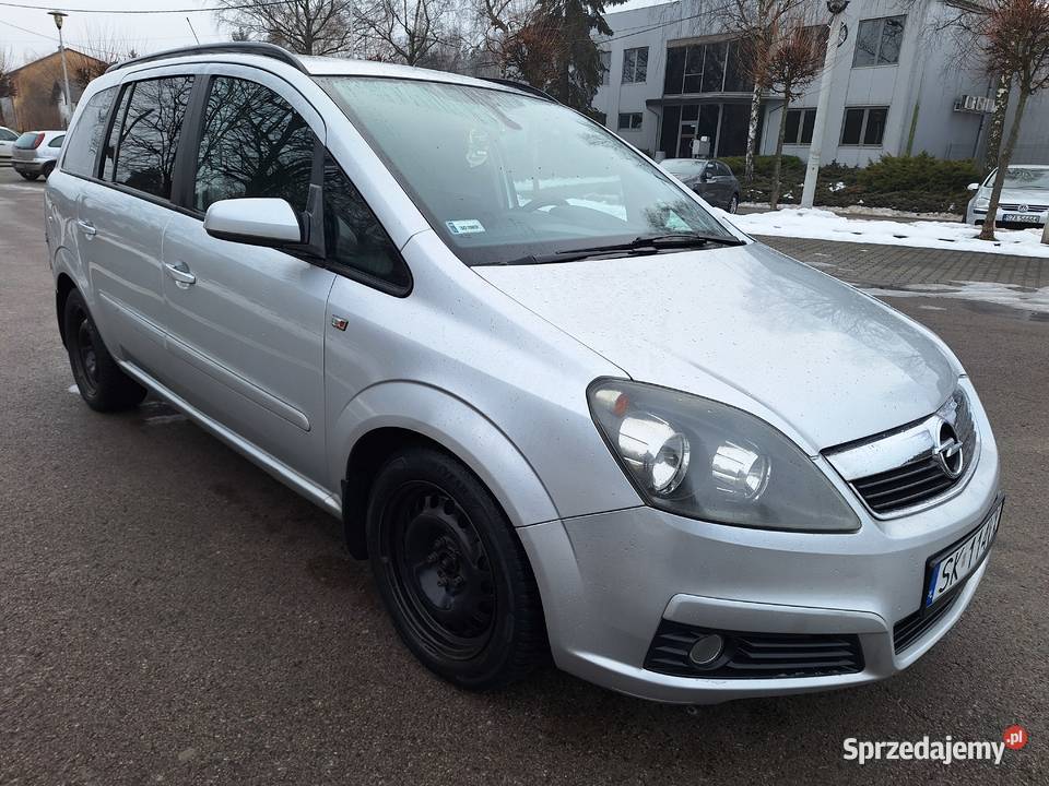 Opel zafira 16 gaz hak 7 osobowy Zawiercie