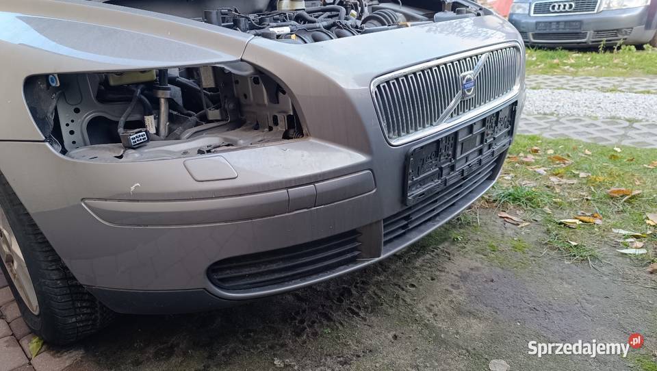 Zderzak przedni do volvo v50 stan idealny Łuków