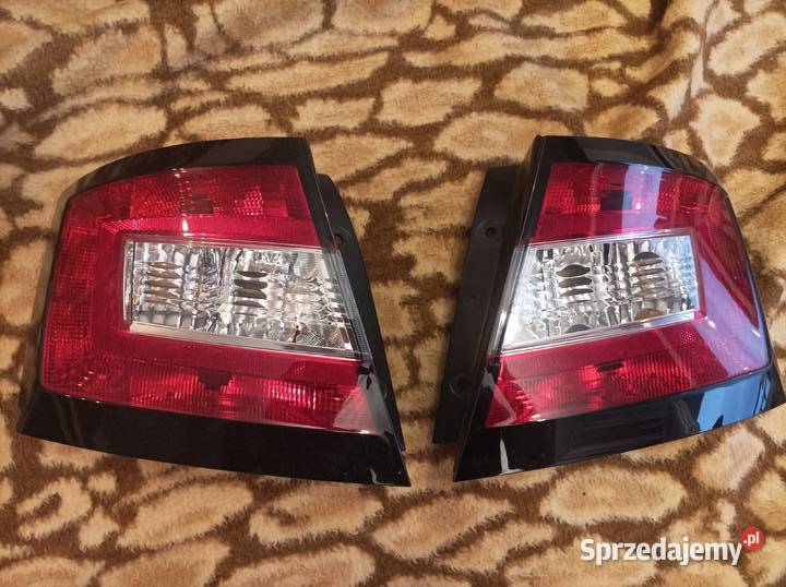 Skoda Fabia III komplet lamp tylnich Łódź
