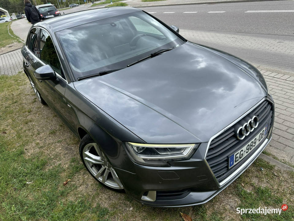 Audi A3 SLine czarna podsufitka 150 kamera VAT marża