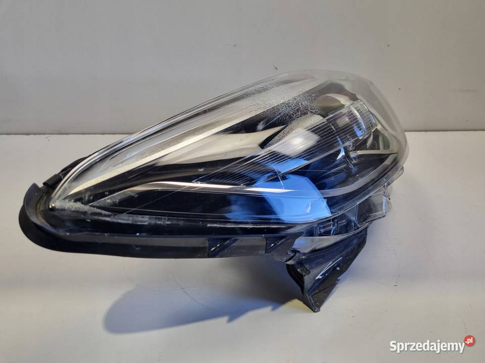 LAMPA PRAWA Renault Captur I 1719r LIFT PRZEDNIA osobowe Rudka