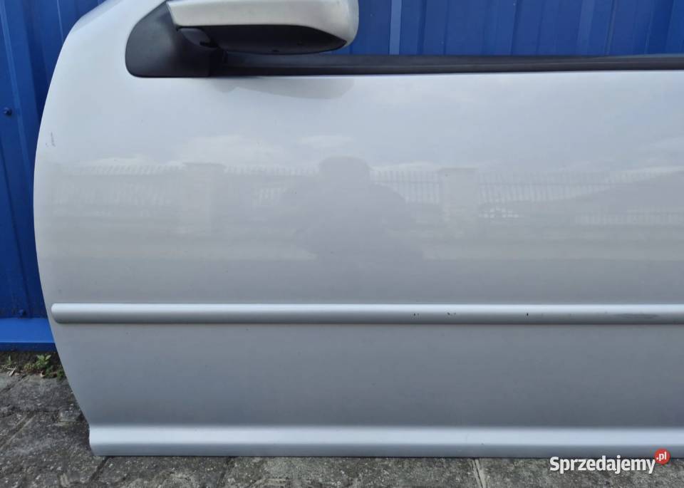 DRZWI PRZÓD PRAWY LEWY VW GOLF IV 4 LB7Z SREBRNE