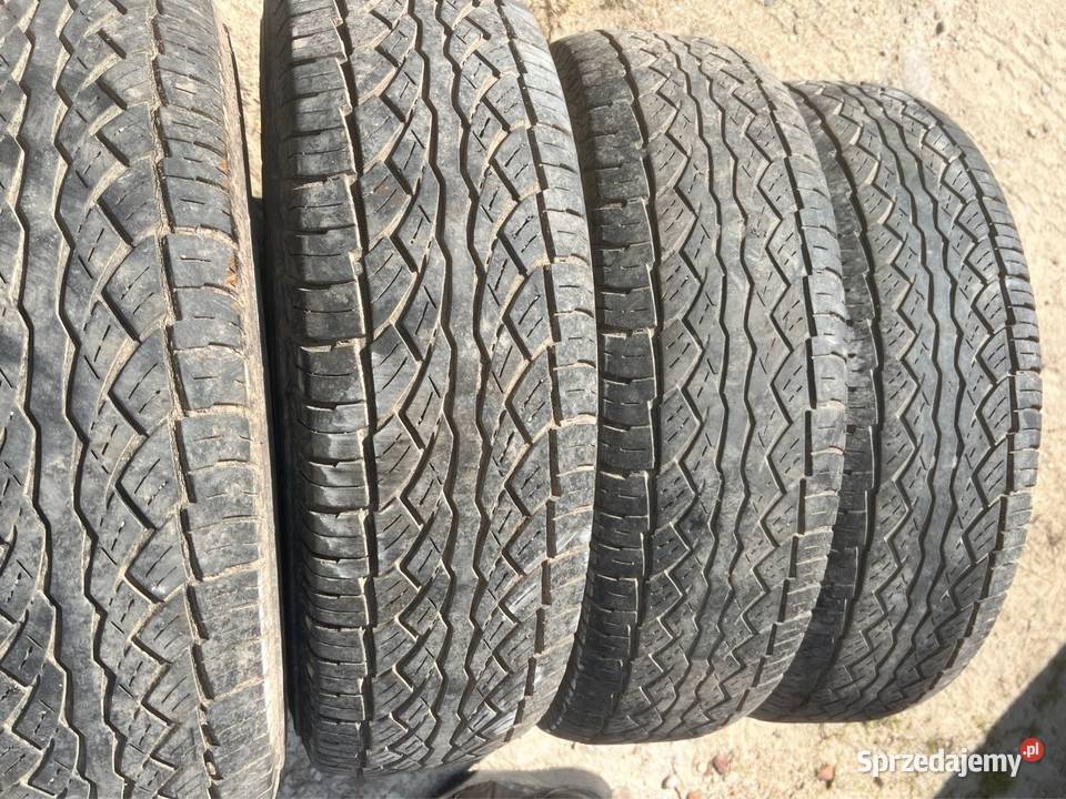 Opona komplet Falken Landairat t110 21580R18 215