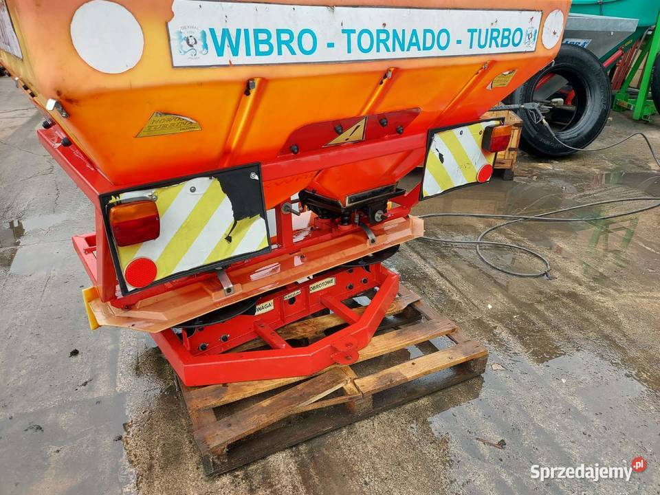 Rozsiewacz Dexwal Wibro Dwuturbinowy Opoczno